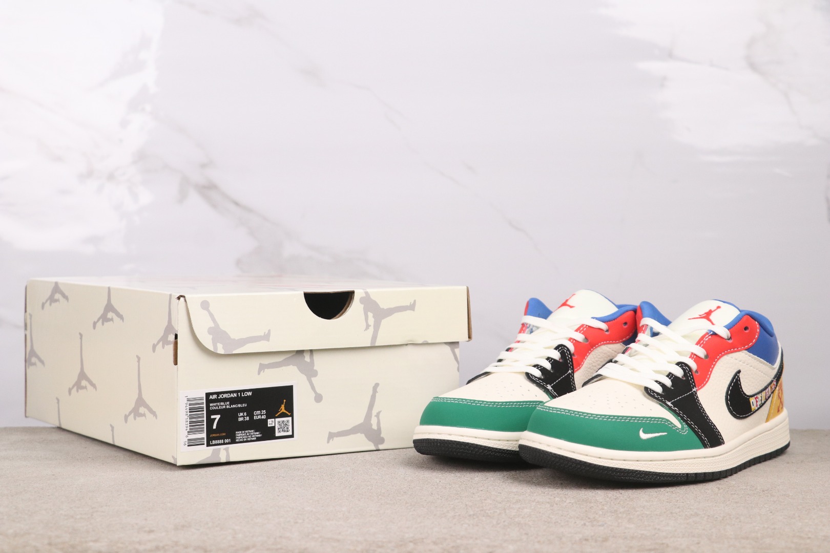 20251115/Nike_251115-2